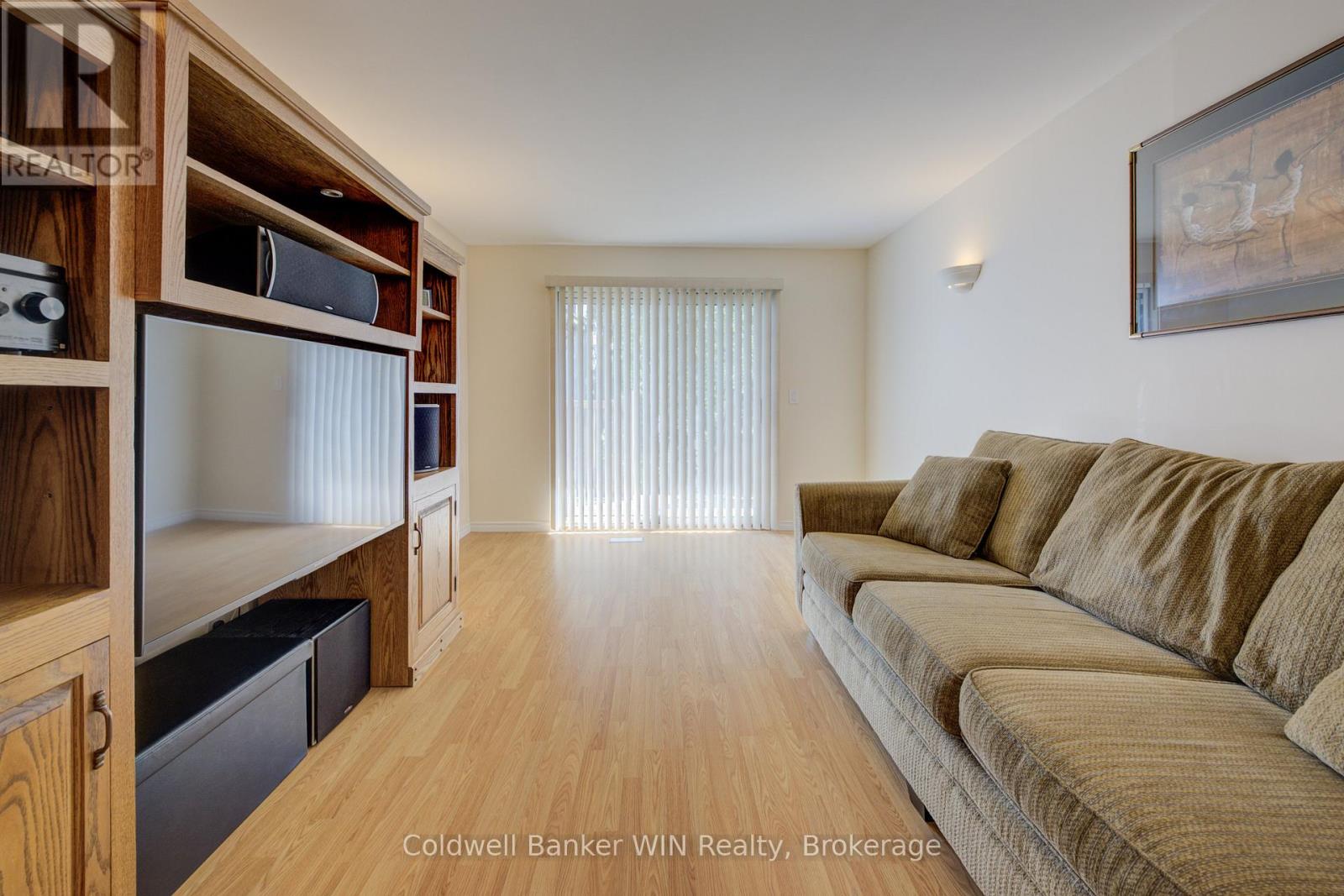 175 Smith Street, Wellington North, Ontario  N0G 1A0 - Photo 15 - X12214988
