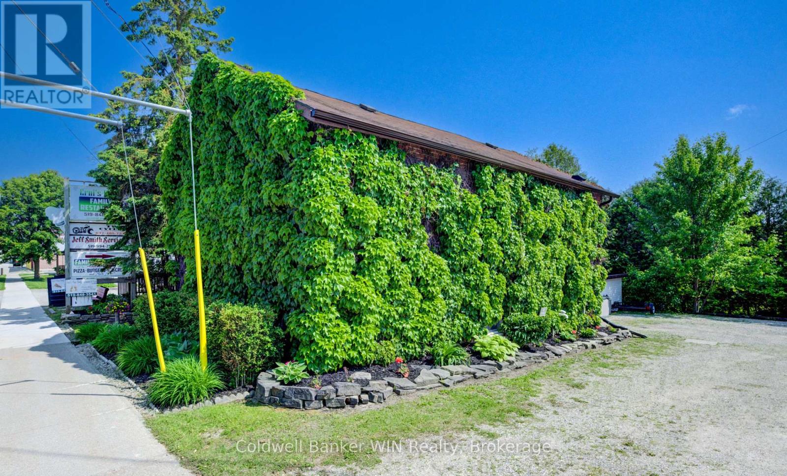 175 Smith Street, Wellington North, Ontario  N0G 1A0 - Photo 2 - X12214988