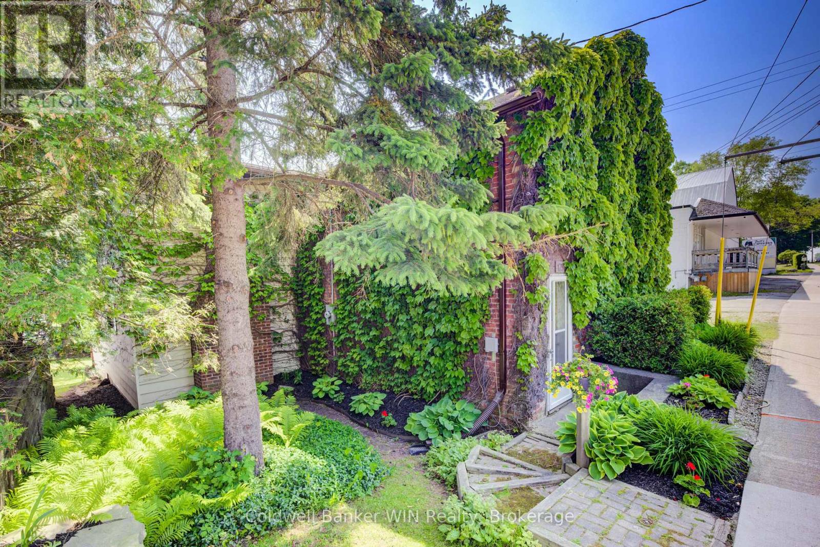 175 Smith Street, Wellington North, Ontario  N0G 1A0 - Photo 3 - X12214988