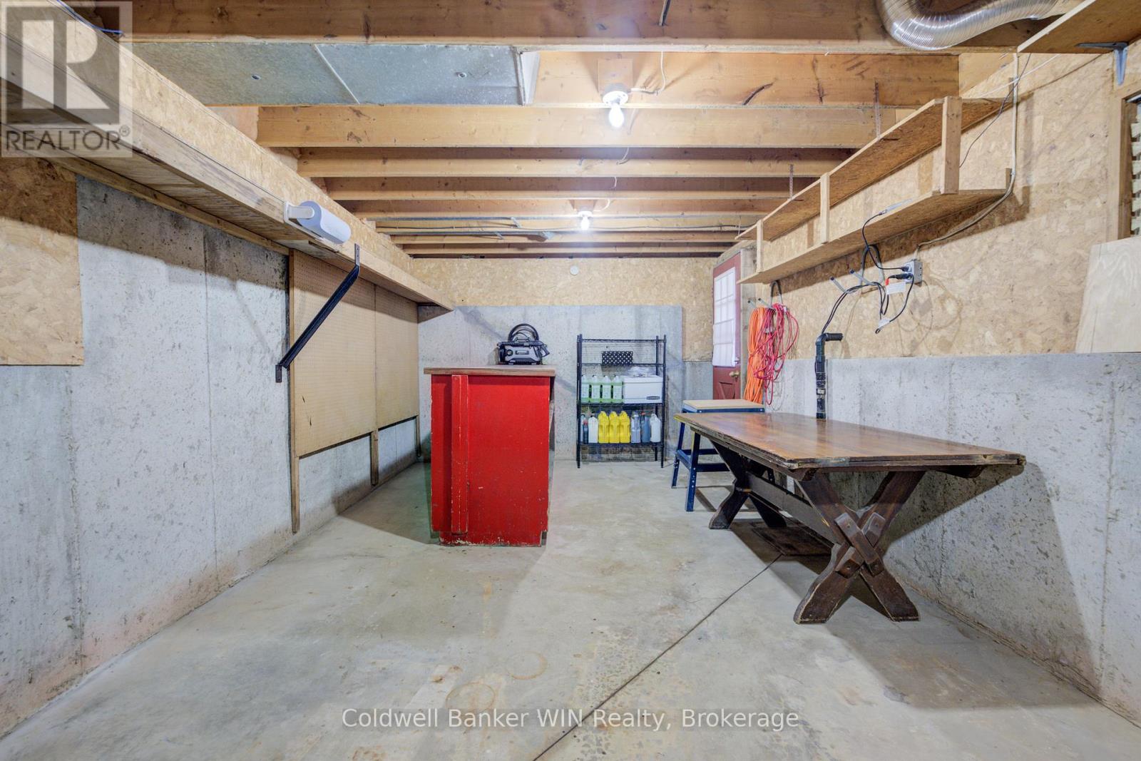 175 Smith Street, Wellington North, Ontario  N0G 1A0 - Photo 34 - X12214988