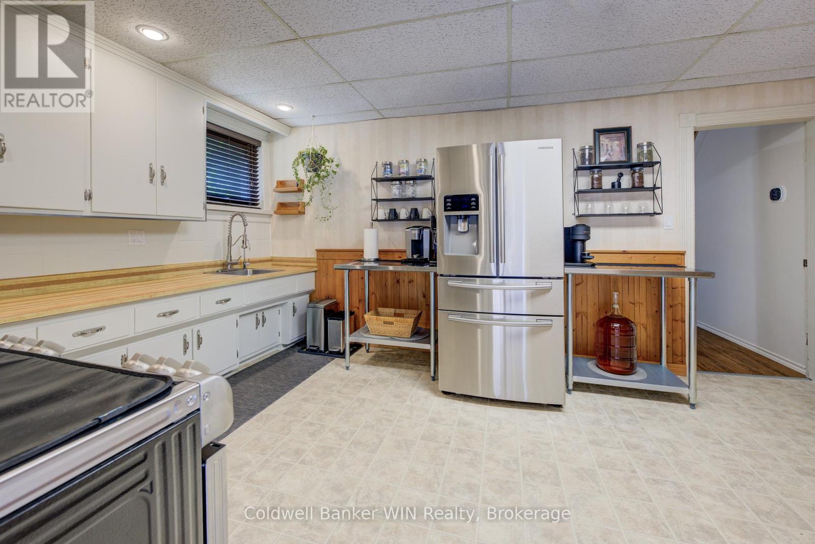 175 Smith Street, Wellington North, Ontario  N0G 1A0 - Photo 9 - X12214988