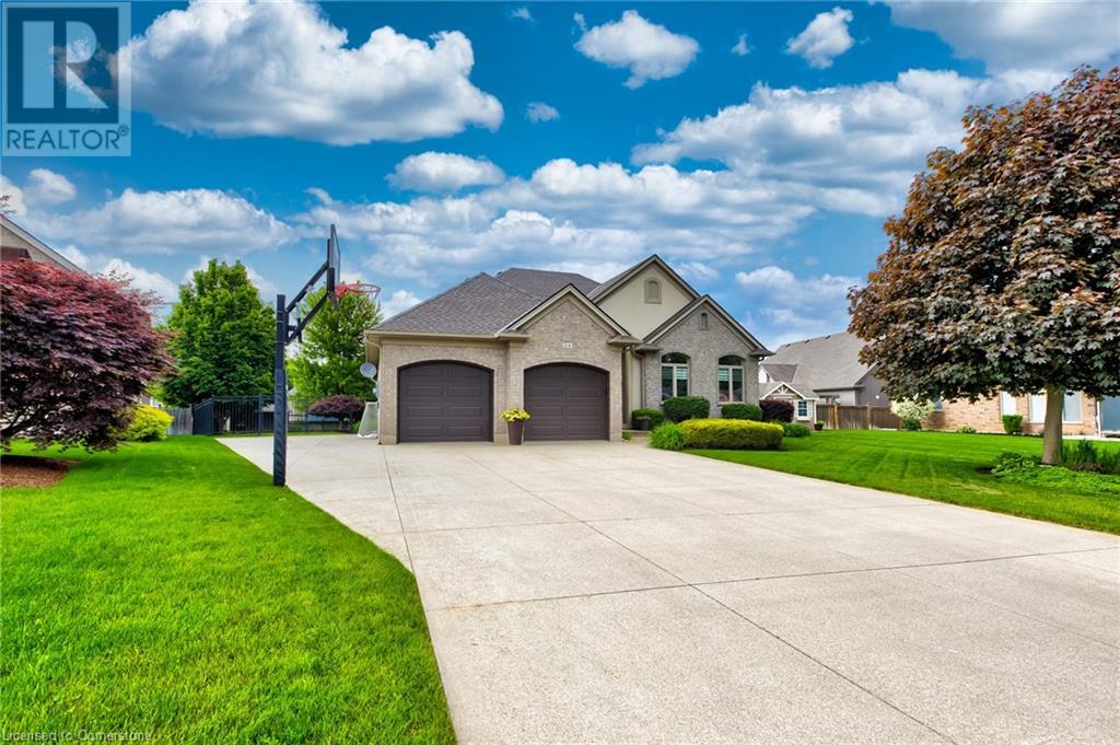 24 Belmont Avenue, Tillsonburg, Ontario  N4G 5W5 - Photo 3 - 40739520