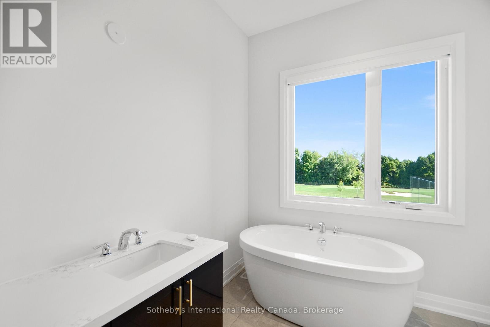 101 Sladden Court, Blue Mountains, Ontario  N0H 2P0 - Photo 21 - X12215259