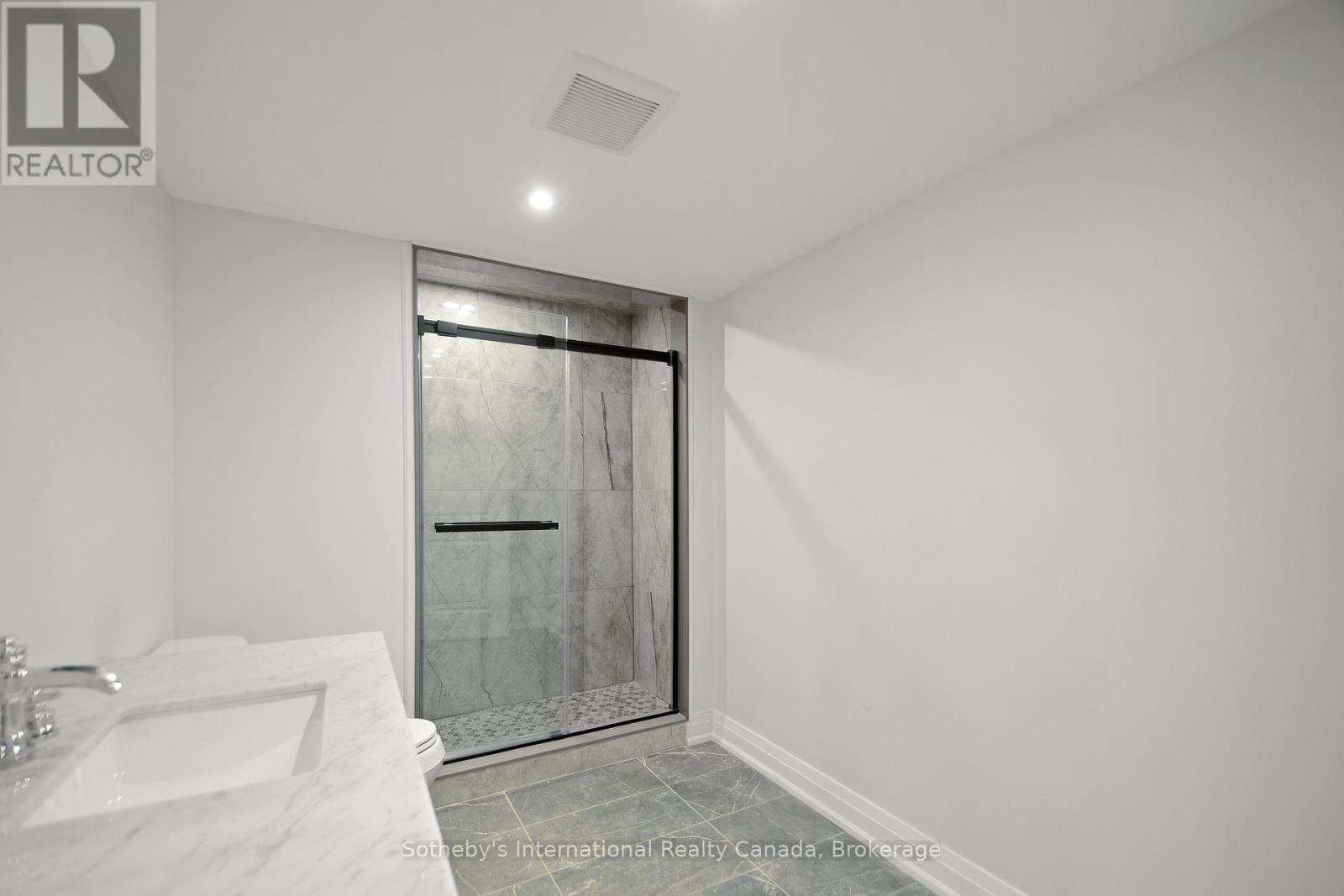 101 Sladden Court, Blue Mountains, Ontario  N0H 2P0 - Photo 28 - X12215259