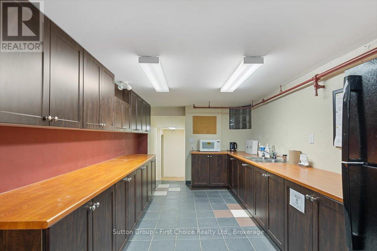 Rear - 107 Erie Street, Stratford, Ontario  N5A 2M5 - Photo 16 - X12215320