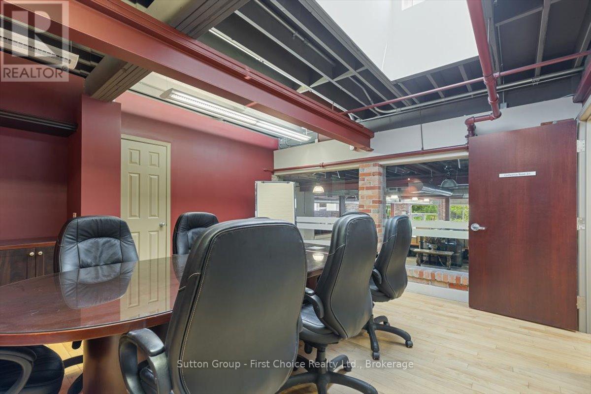 Rear - 107 Erie Street, Stratford, Ontario  N5A 2M5 - Photo 34 - X12215320