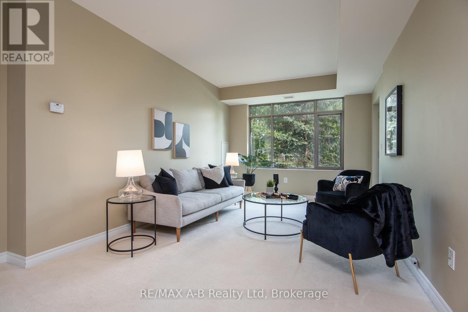 202 - 400 Romeo Street N, Stratford, Ontario  N5A 0A2 - Photo 1 - X12215346