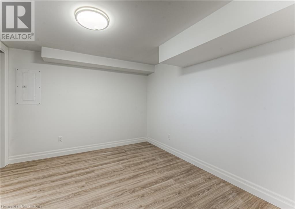 511 Strasburg Road Unit# 2, Kitchener, Ontario  N2E 1P1 - Photo 5 - 40740509