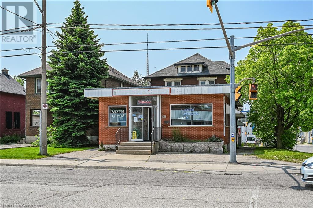 967 KING Street E, Kitchener, Ontario