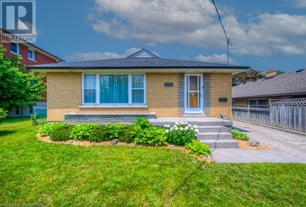 1212 QUEEN'S Boulevard, Kitchener, Ontario