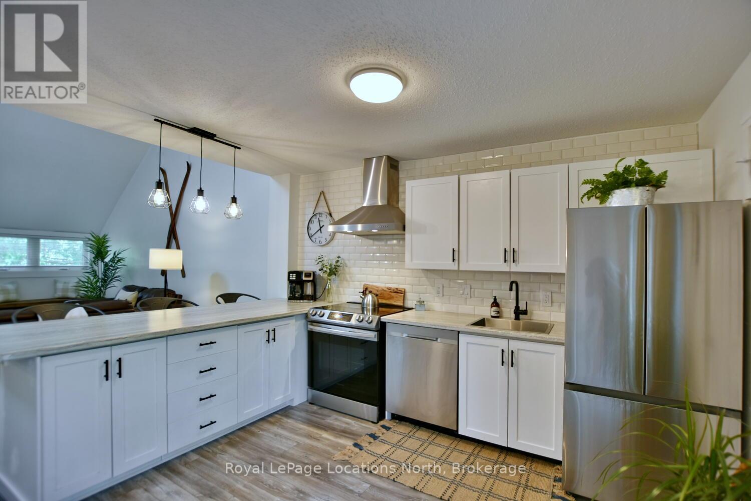 207 Escarpment Crescent, Collingwood, Ontario  L9Y 5B4 - Photo 26 - S12215458