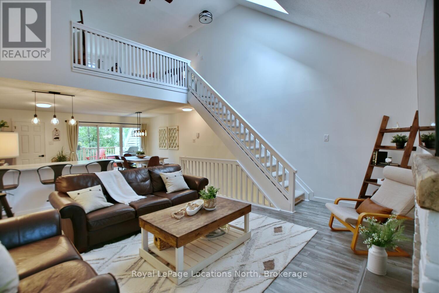 207 Escarpment Crescent, Collingwood, Ontario  L9Y 5B4 - Photo 36 - S12215458