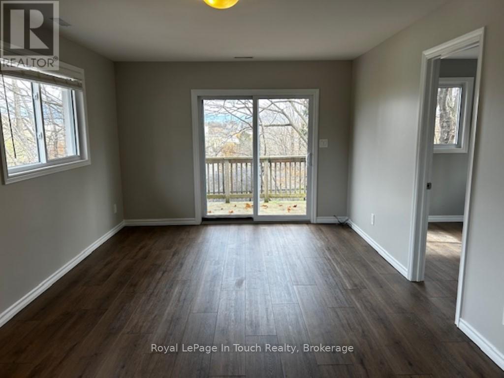 687 Montreal Street, Midland, Ontario  L4R 1G5 - Photo 5 - S12215564