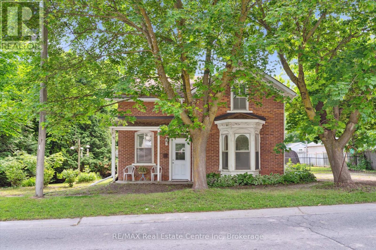 46 Wellington Road 19 Road, Centre Wellington, Ontario  N0B 1J0 - Photo 1 - X12215442