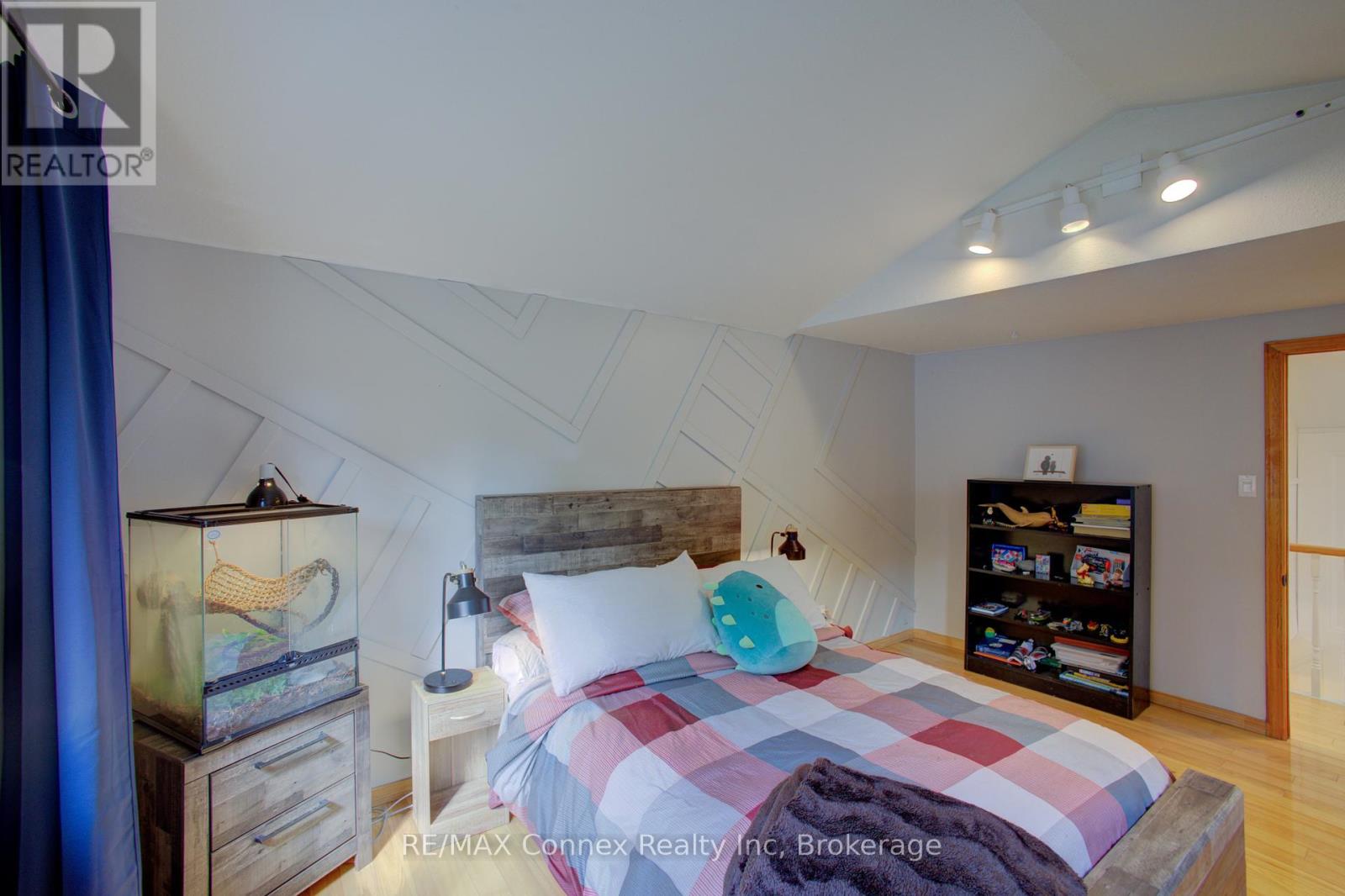20 Havelock Street, Guelph, Ontario  N1E 4G5 - Photo 23 - X12215622