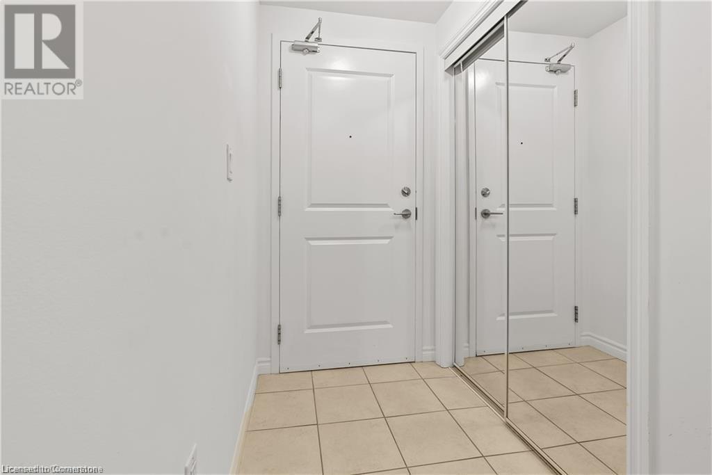 427 Aberdeen Avenue Unit# 102, Hamilton, Ontario  L8P 2S4 - Photo 4 - 40740379