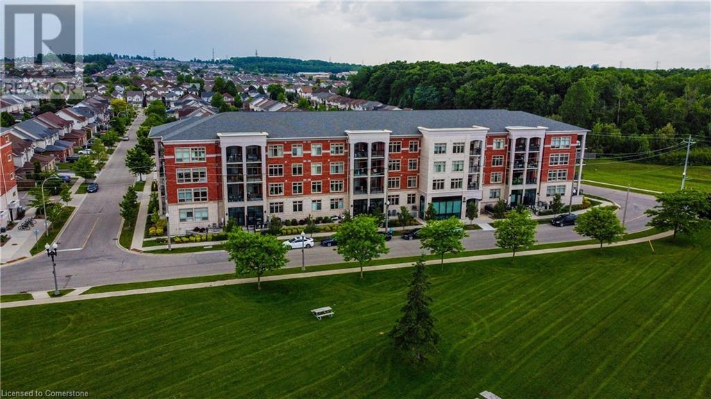 195 COMMONWEALTH Street Unit# 213, Kitchener, Ontario