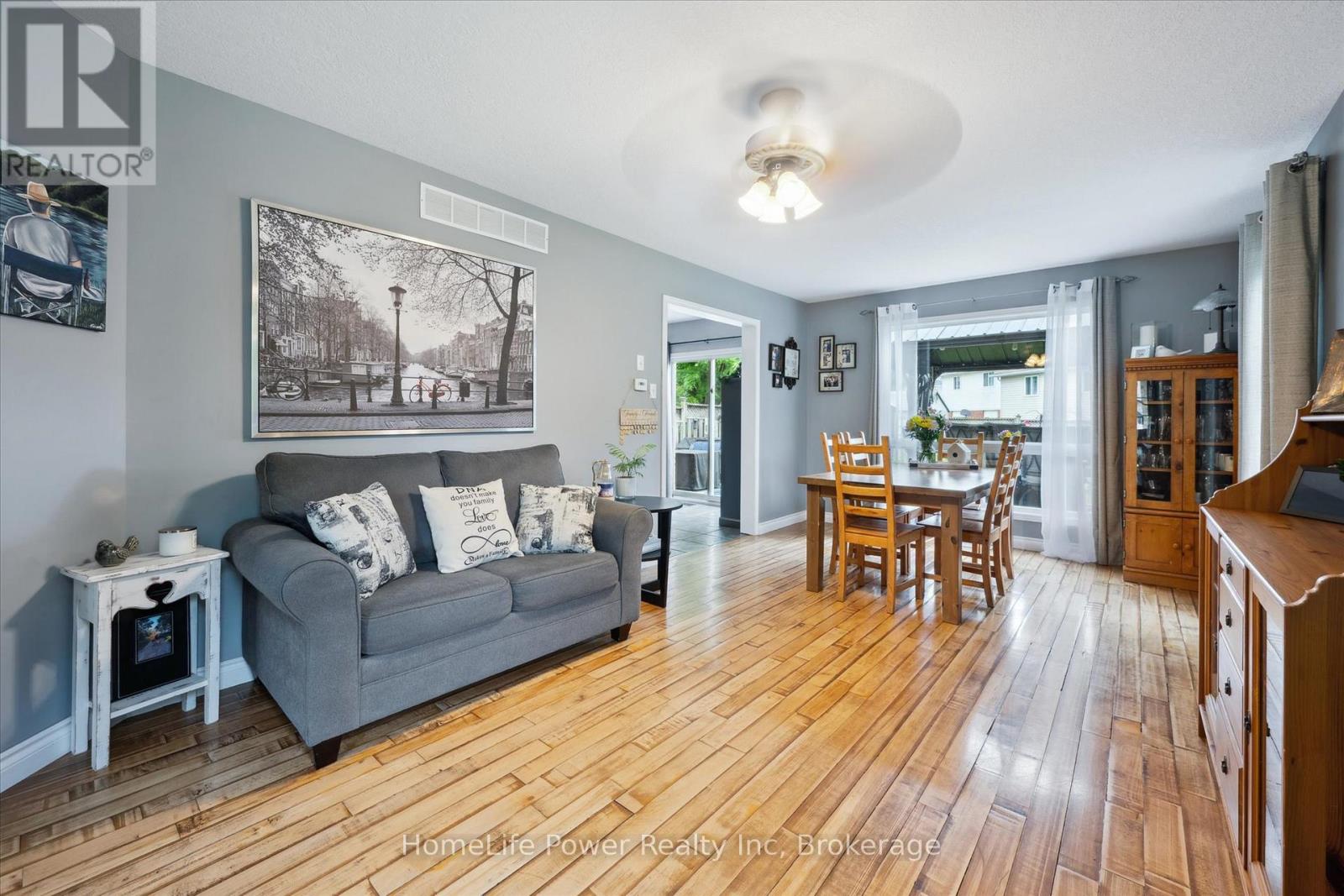 43 Hill Trail, Guelph, Ontario  N1E 7C5 - Photo 11 - X12215878