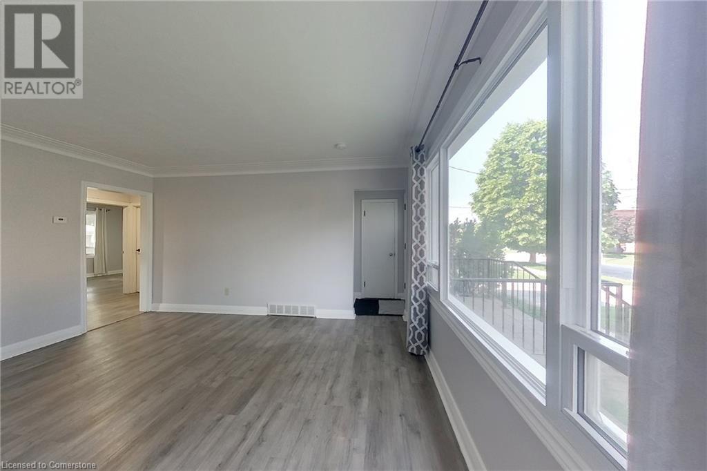 171 8 Avenue, Kitchener, Ontario  N2C 1S5 - Photo 7 - 40738828