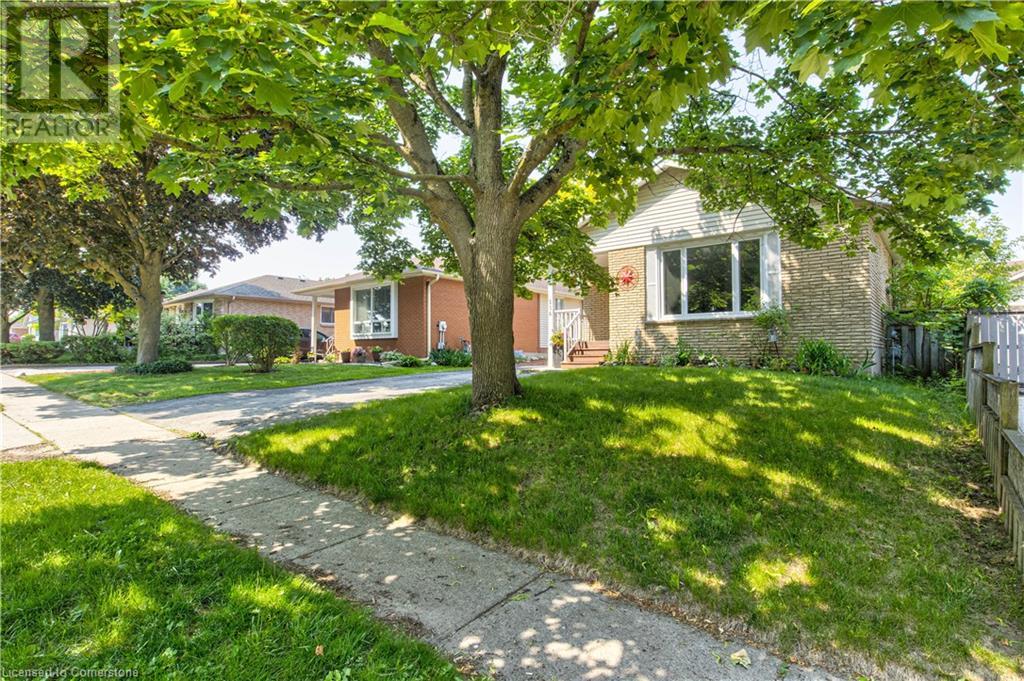 256 Johanna Drive, Cambridge, Ontario  N1S 4C6 - Photo 3 - 40739563