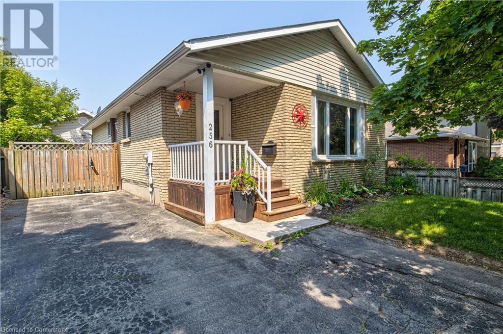 256 Johanna Drive, Cambridge, Ontario  N1S 4C6 - Photo 4 - 40739563