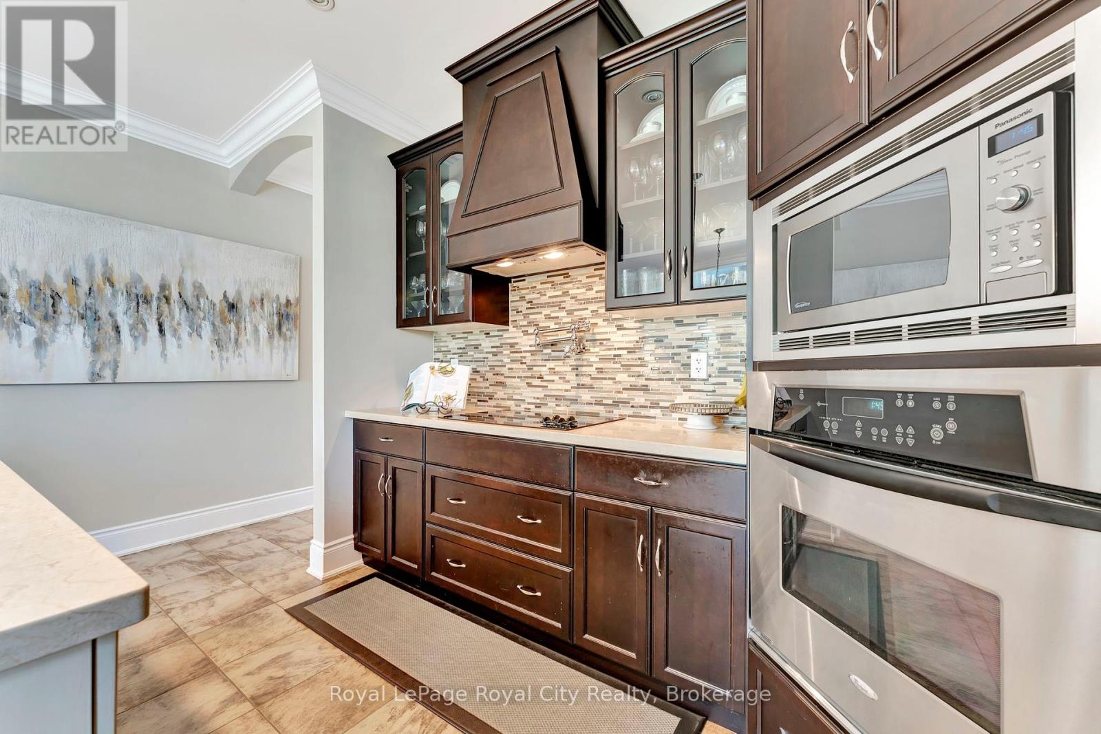 114 Aberfoyle Mill Crescent, Puslinch, Ontario  N0B 2J0 - Photo 16 - X12216357