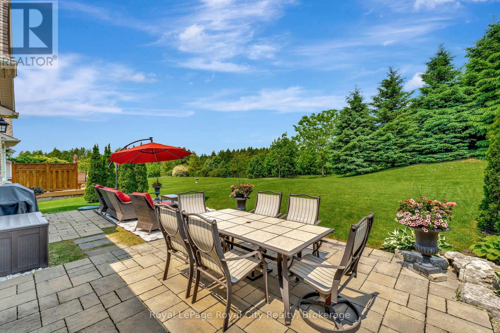 114 Aberfoyle Mill Crescent, Puslinch, Ontario  N0B 2J0 - Photo 32 - X12216357
