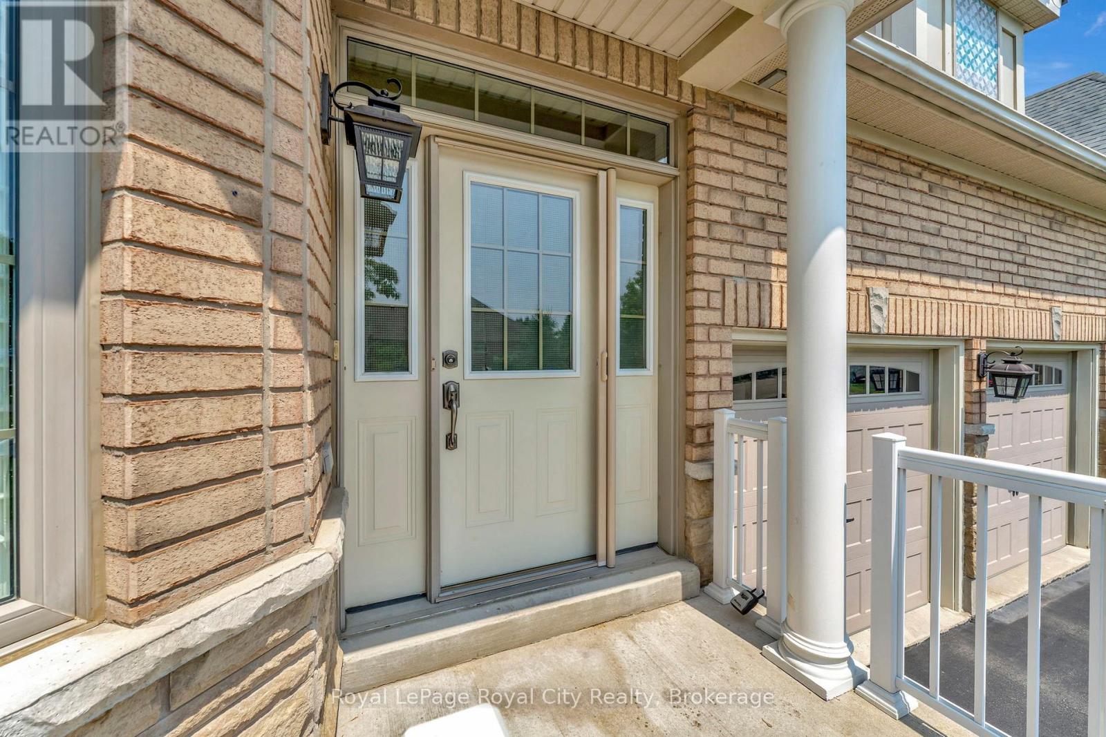 114 Aberfoyle Mill Crescent, Puslinch, Ontario  N0B 2J0 - Photo 6 - X12216357