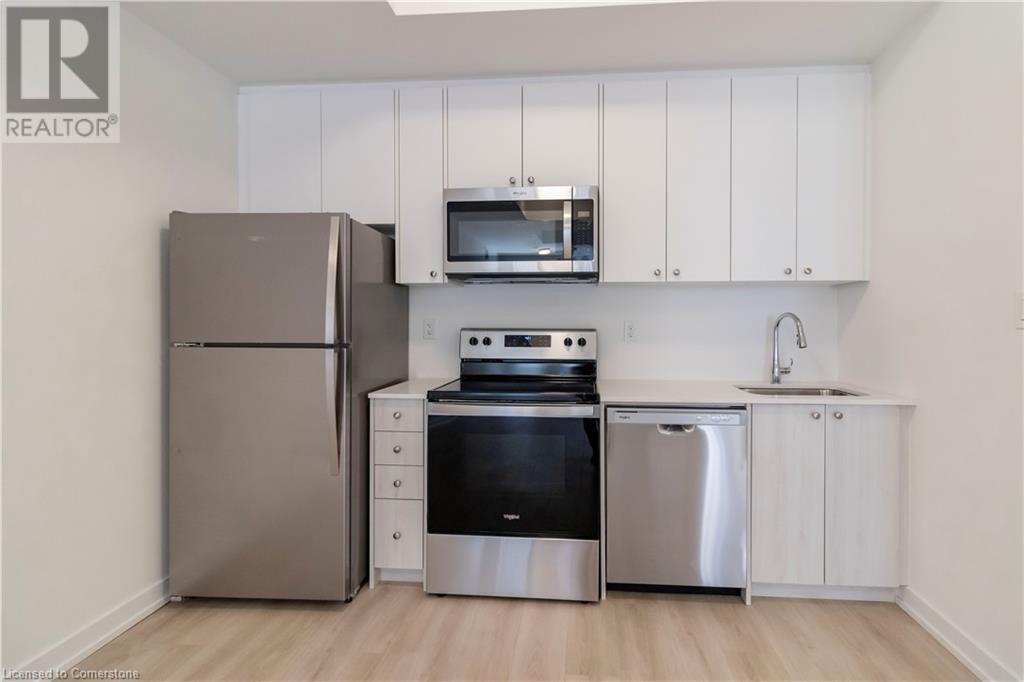 40 Palace Street Unit# M11, Kitchener, Ontario  N2E 0J3 - Photo 3 - 40738008