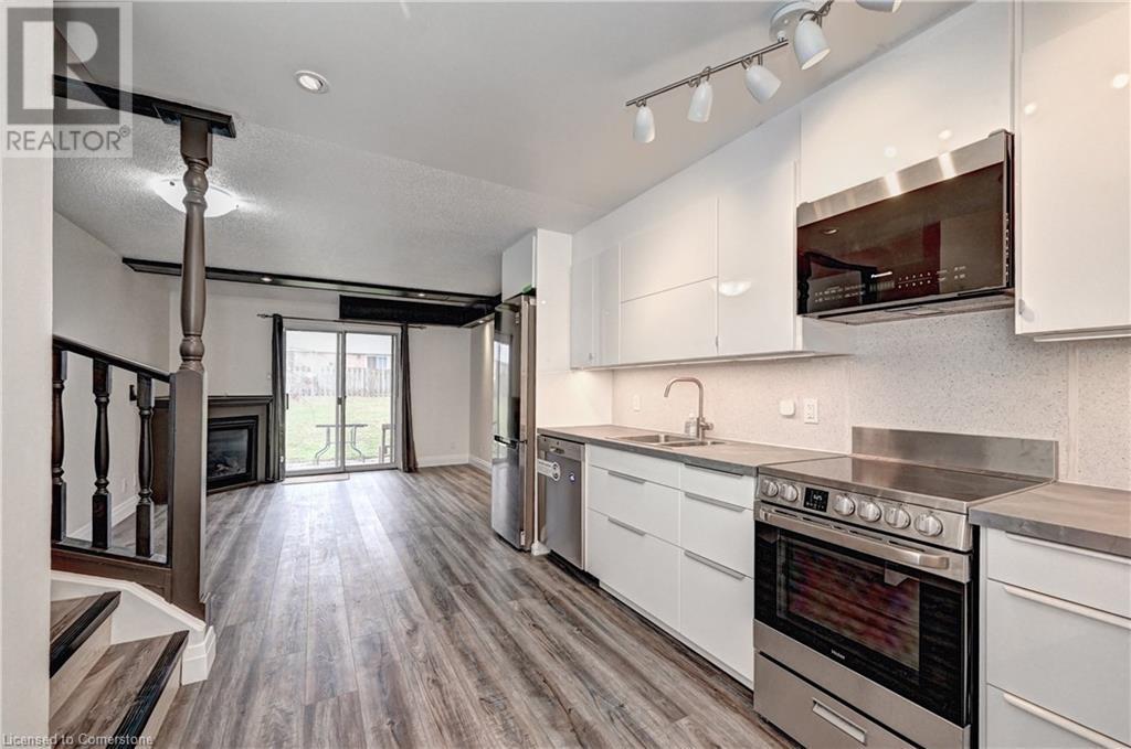 67 Valleyview Road Unit# 37, Kitchener, Ontario  N2E 3J1 - Photo 12 - 40740626