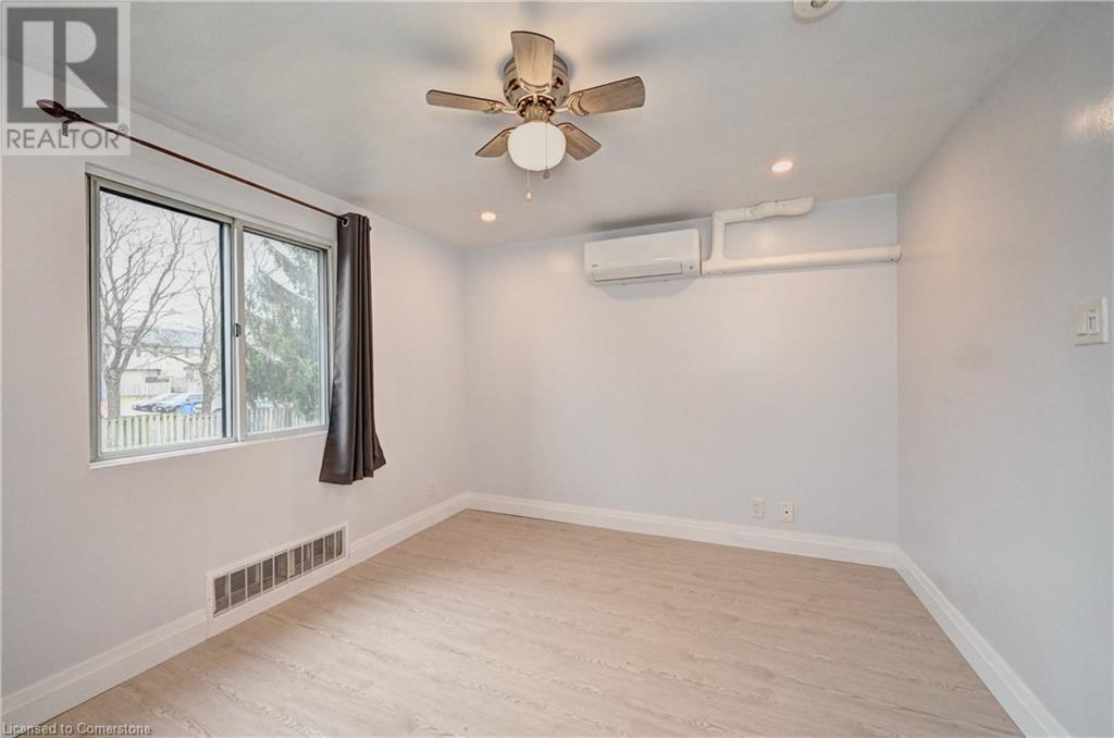 67 Valleyview Road Unit# 37, Kitchener, Ontario  N2E 3J1 - Photo 27 - 40740626