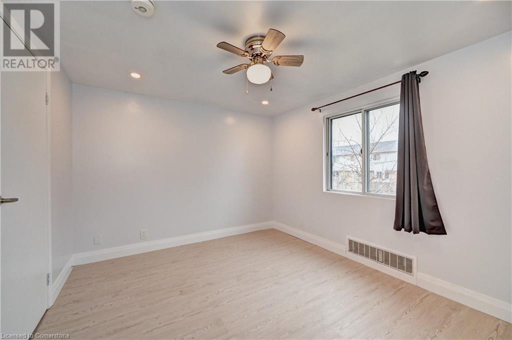 67 Valleyview Road Unit# 37, Kitchener, Ontario  N2E 3J1 - Photo 28 - 40740626