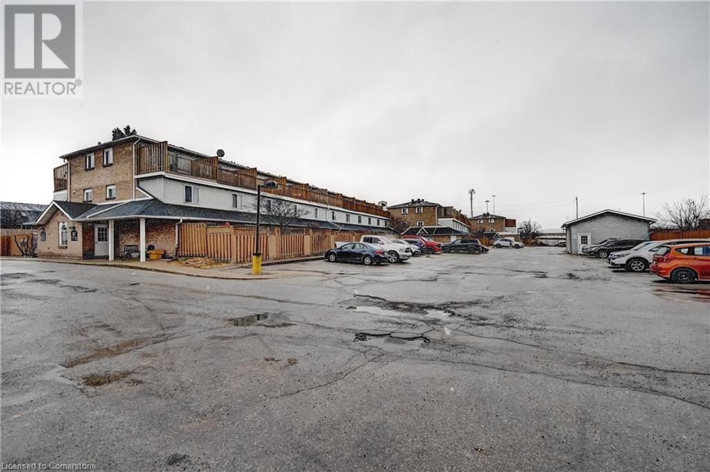 67 Valleyview Road Unit# 37, Kitchener, Ontario  N2E 3J1 - Photo 31 - 40740626