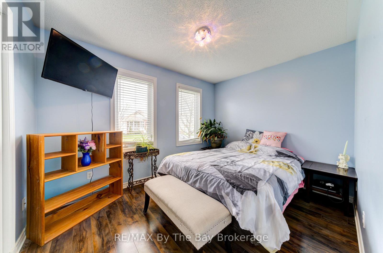 36a Meadowlark Boulevard, Wasaga Beach, Ontario  L9Z 3B2 - Photo 19 - S12216880