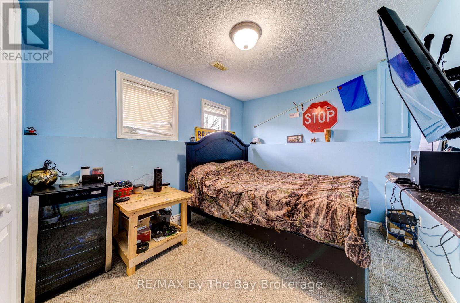 36a Meadowlark Boulevard, Wasaga Beach, Ontario  L9Z 3B2 - Photo 26 - S12216880