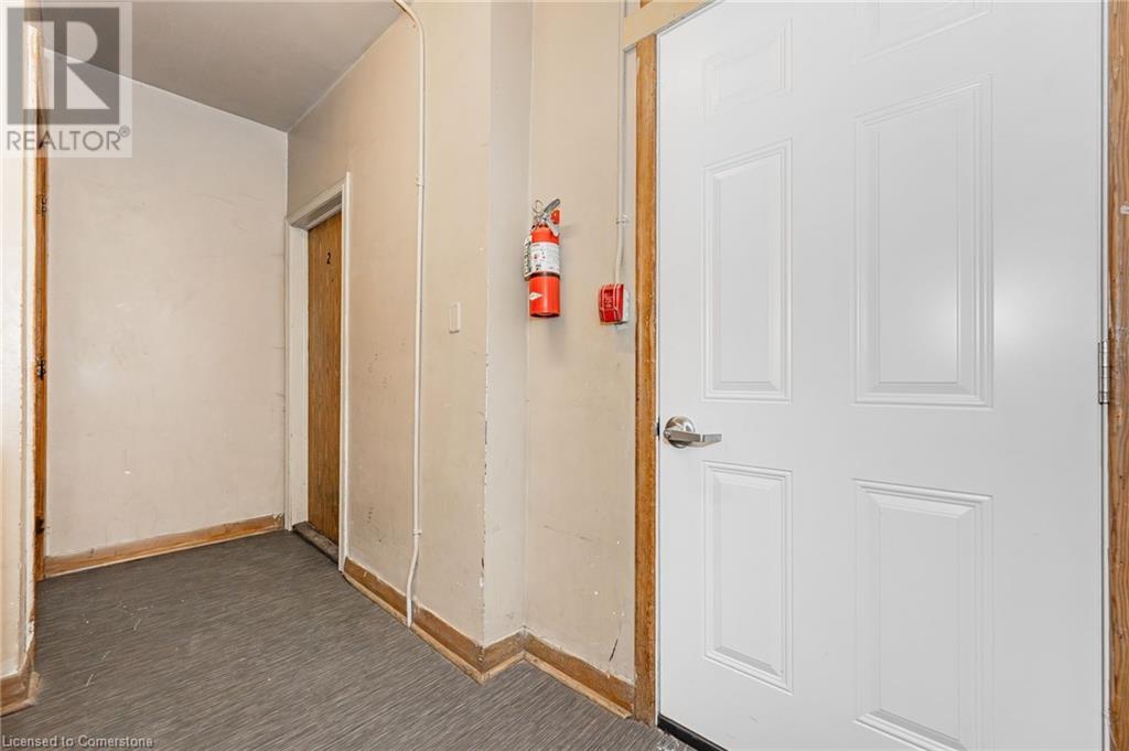 138 Chatham Street, Brantford, Ontario  N3S 4G4 - Photo 11 - 40739562