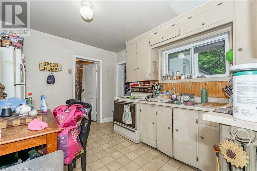 138 Chatham Street, Brantford, Ontario  N3S 4G4 - Photo 5 - 40739562