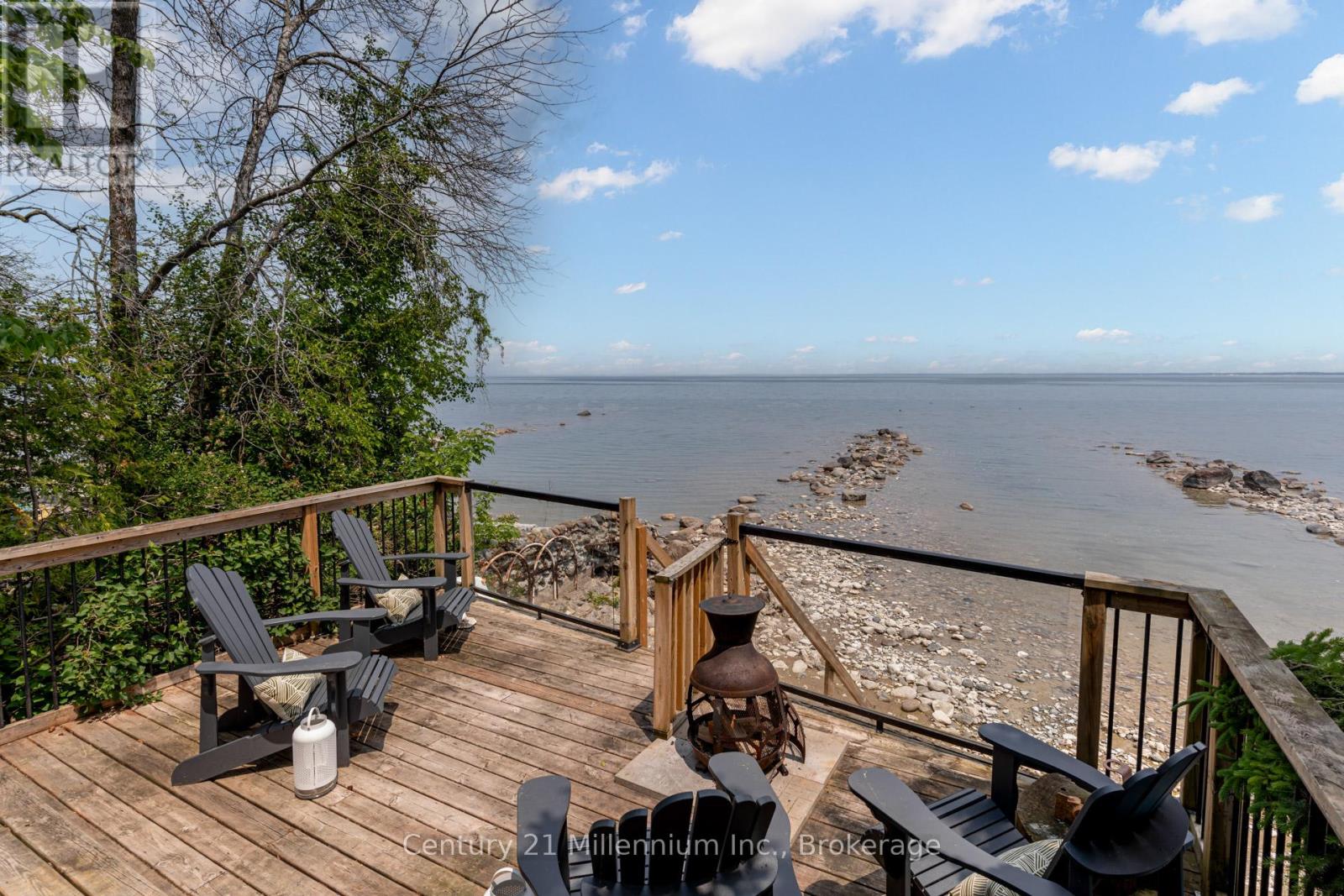 75 Glen Road, Collingwood, Ontario  L9Y 0X2 - Photo 1 - S12217267