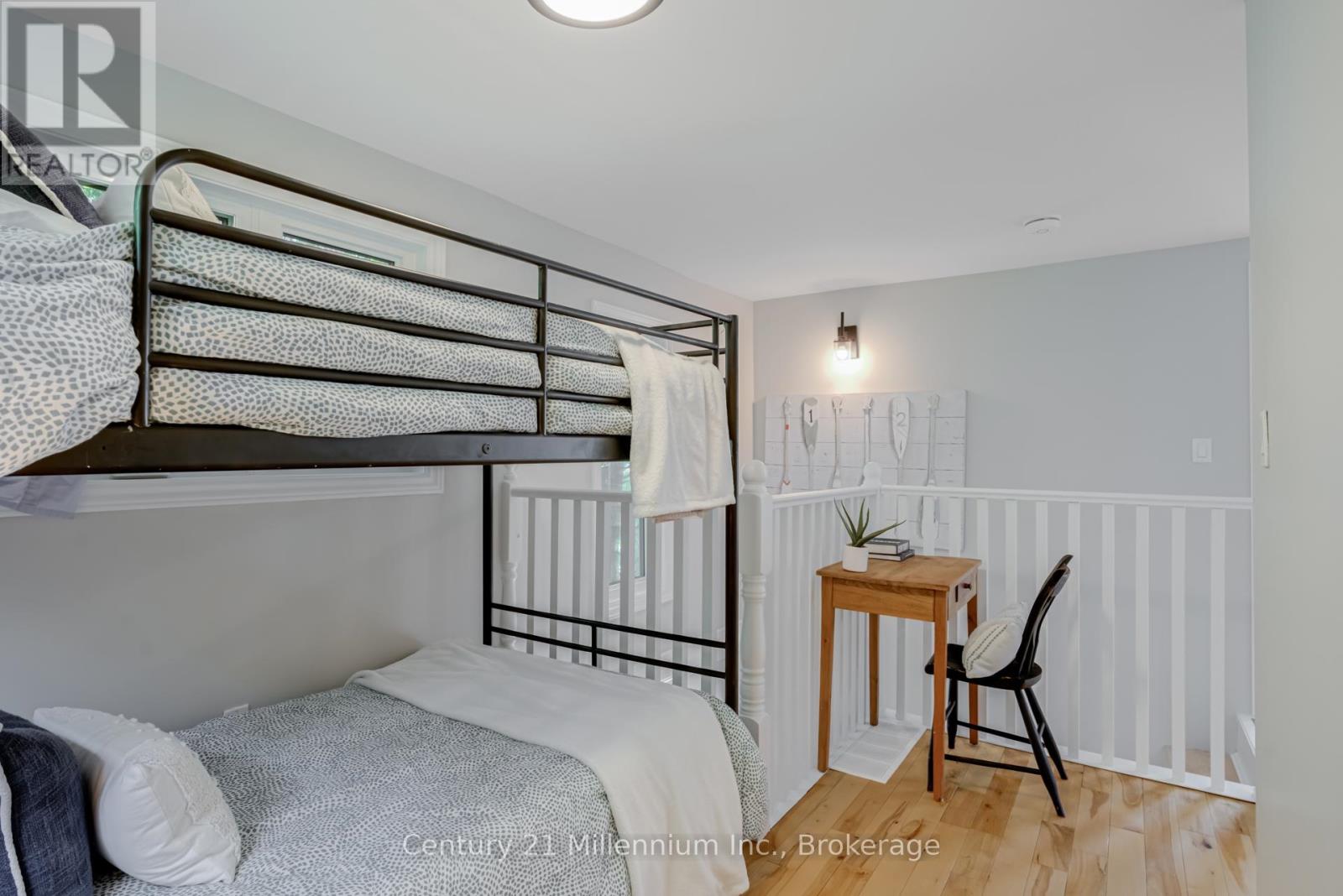 75 Glen Road, Collingwood, Ontario  L9Y 0X2 - Photo 32 - S12217267