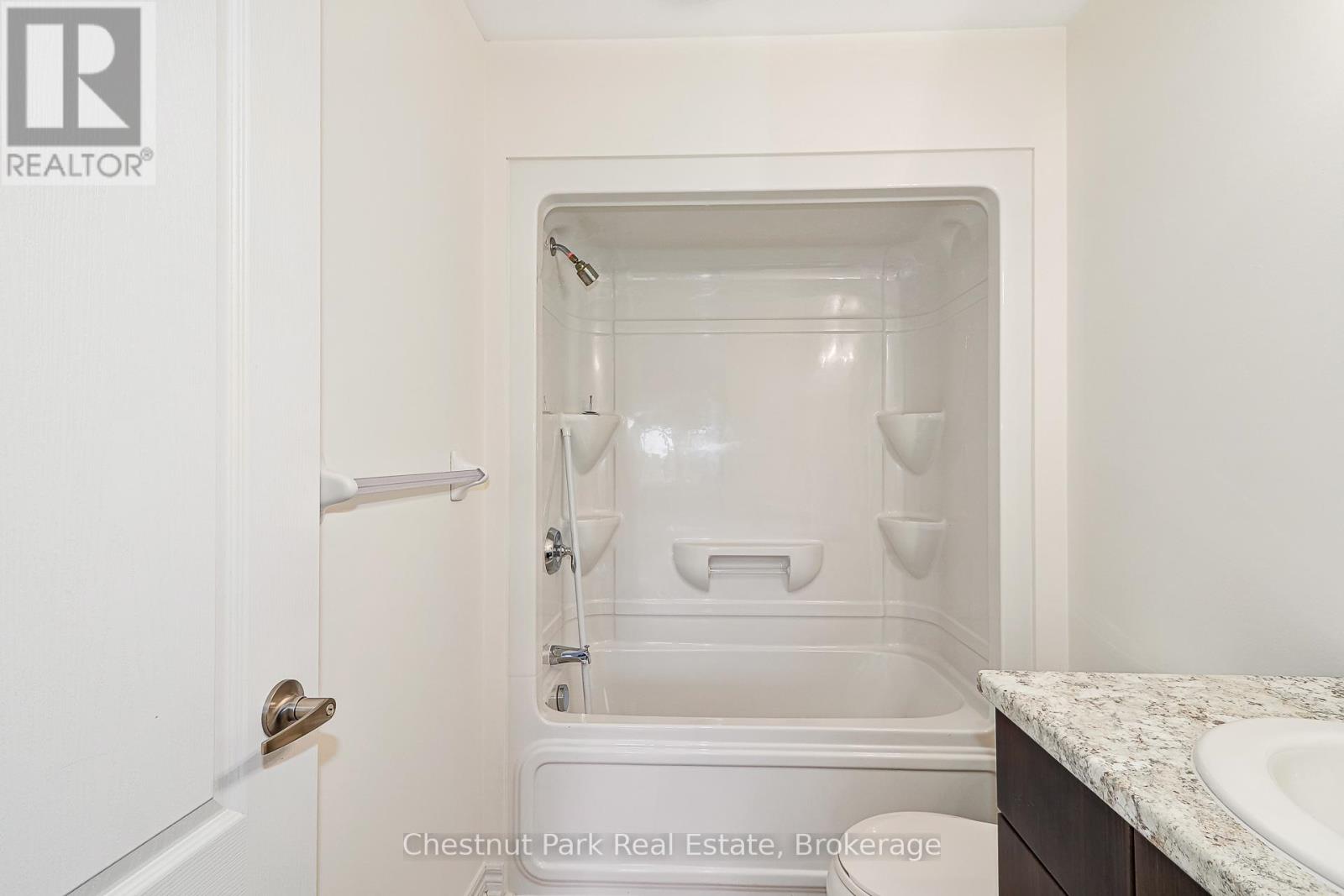306 - 1 Chamberlain Crescent, Collingwood, Ontario  L9Y 0X7 - Photo 23 - S12217299