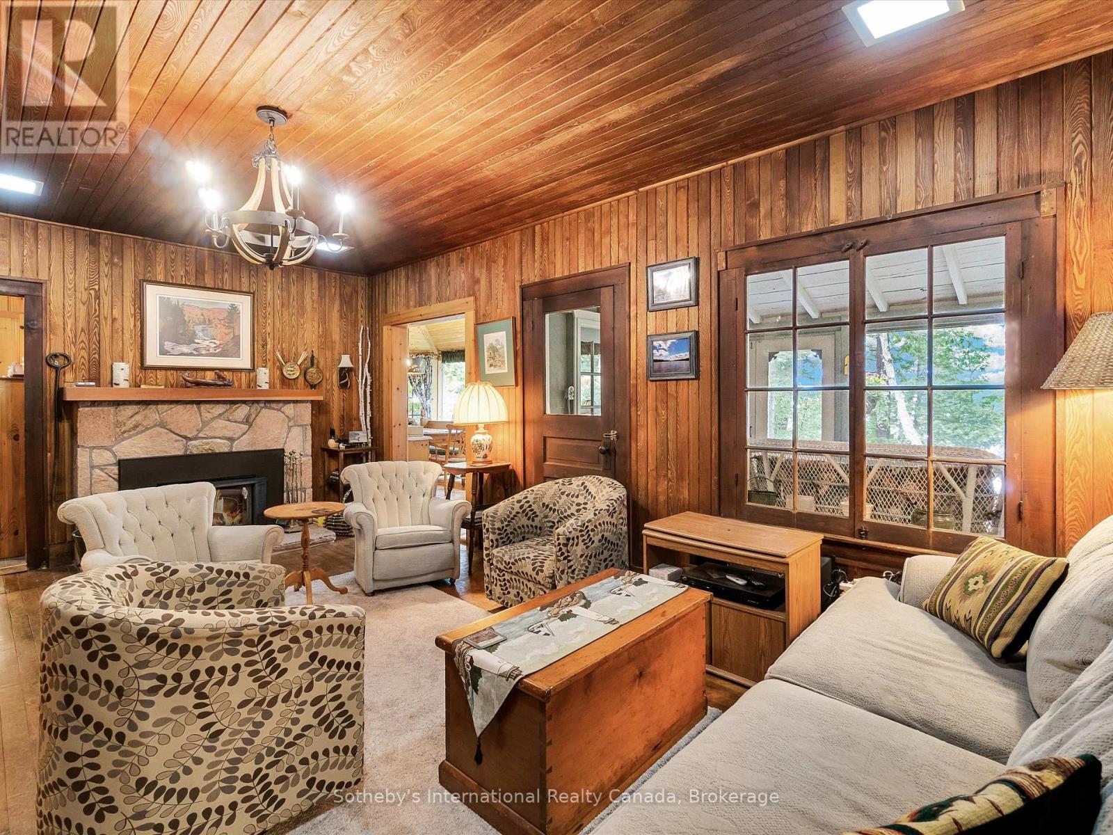 1507 Old Hwy 117, Lake Of Bays, Ontario  P0B 1A0 - Photo 17 - X12217396