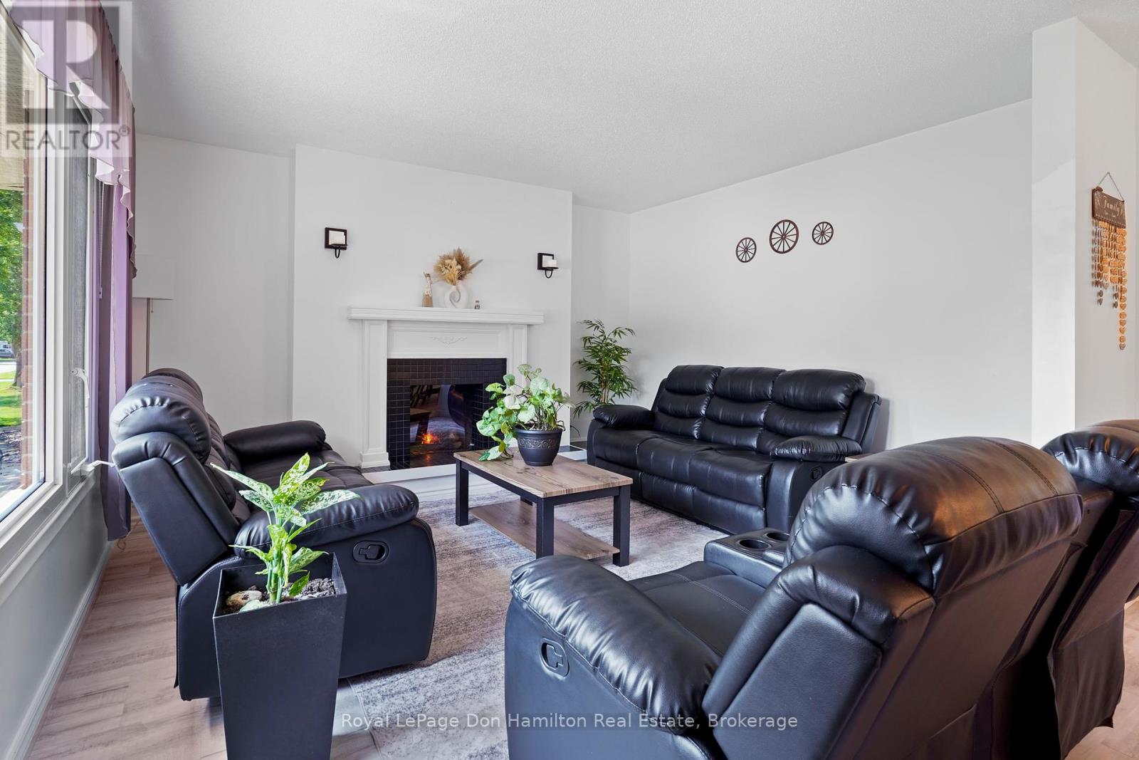 288 King Street, North Huron, Ontario  N0M 1H0 - Photo 15 - X12217435