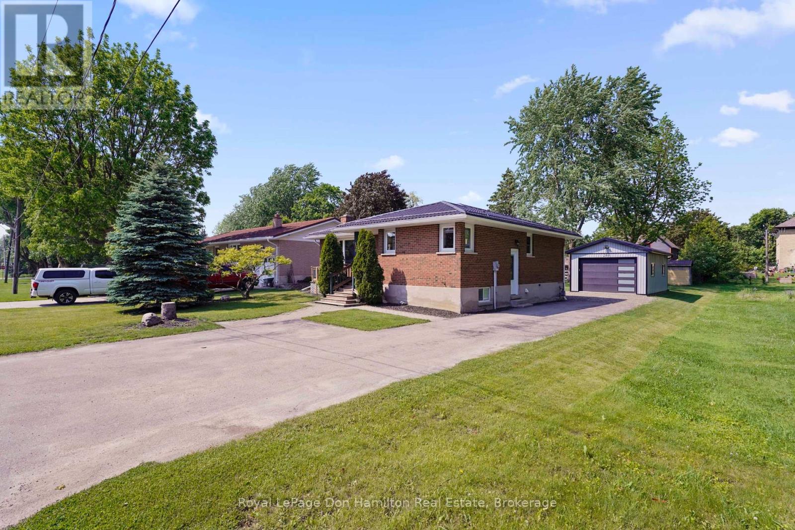 288 King Street, North Huron, Ontario  N0M 1H0 - Photo 2 - X12217435