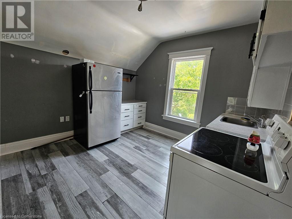 56 Cameron Street N, Kitchener, Ontario  N2H 3A3 - Photo 2 - 40740865