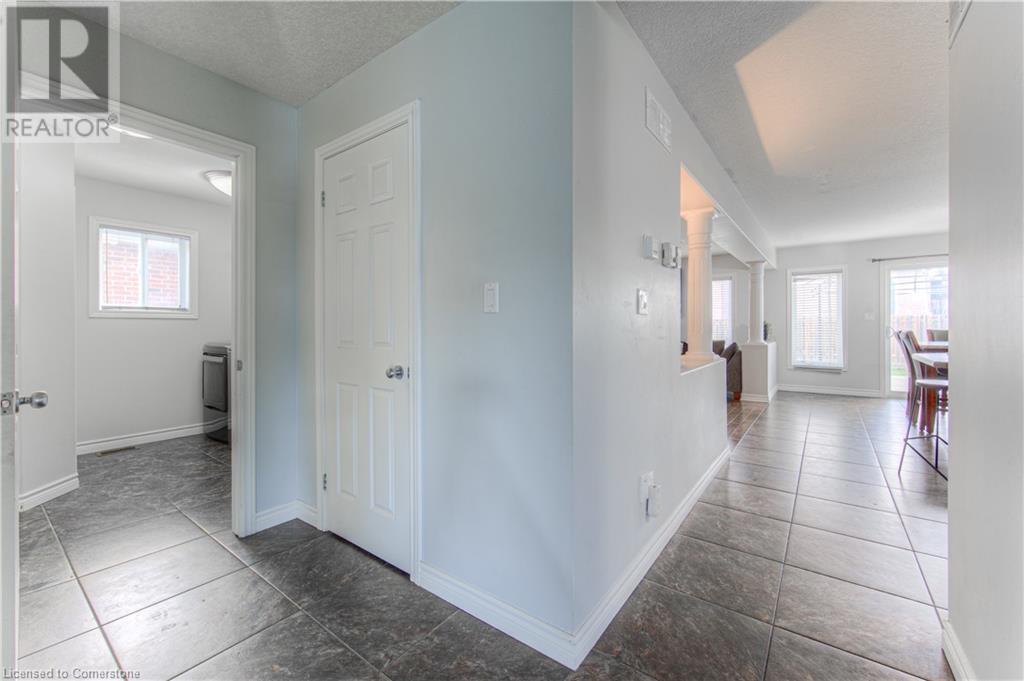 139 Pebblecreek Drive, Kitchener, Ontario  N2A 4M4 - Photo 6 - 40738732