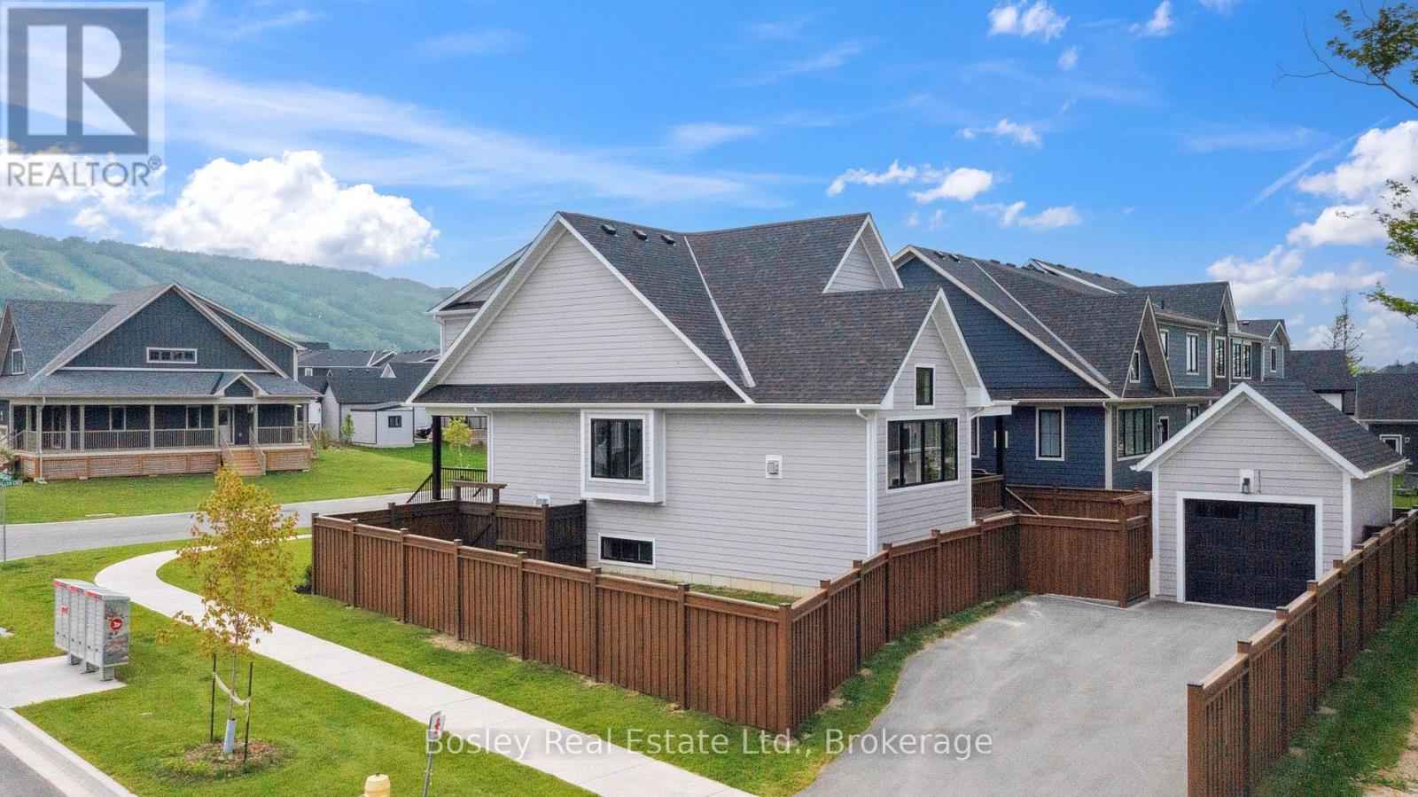 114 Courtland Street, Blue Mountains, Ontario  L9Y 4E2 - Photo 31 - X12217592