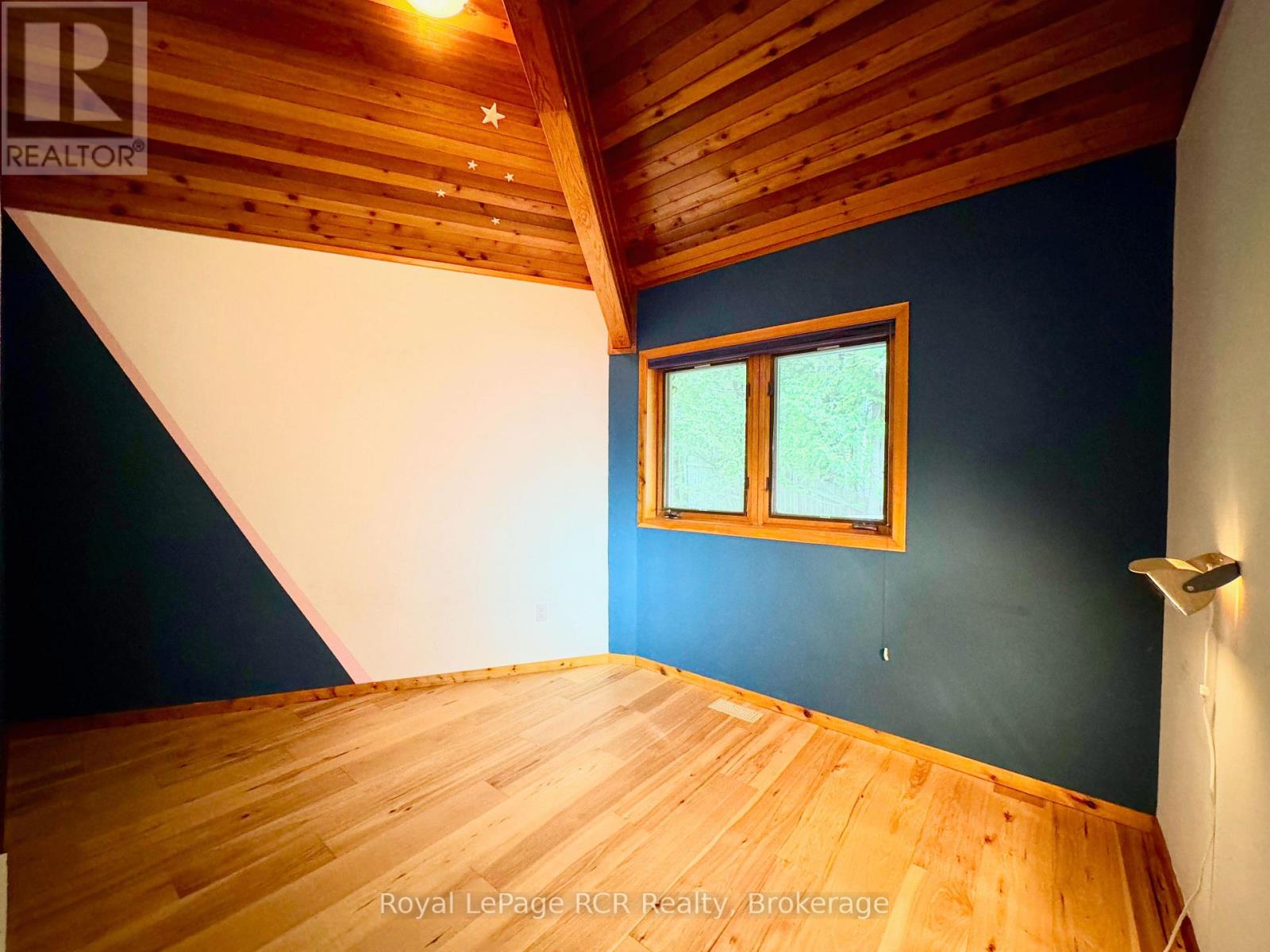 15 Georgian Drive, Northern Bruce Peninsula, Ontario  N0H 1W0 - Photo 19 - X12217606