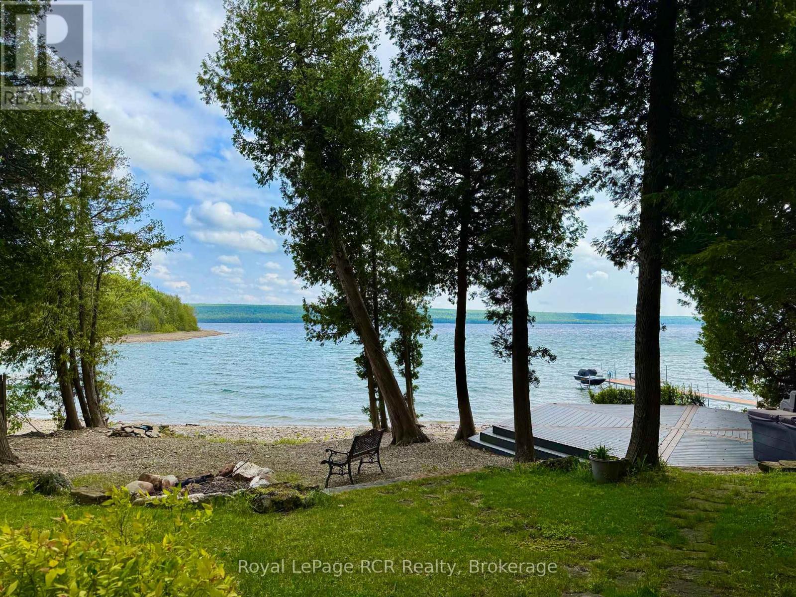 15 Georgian Drive, Northern Bruce Peninsula, Ontario  N0H 1W0 - Photo 2 - X12217606