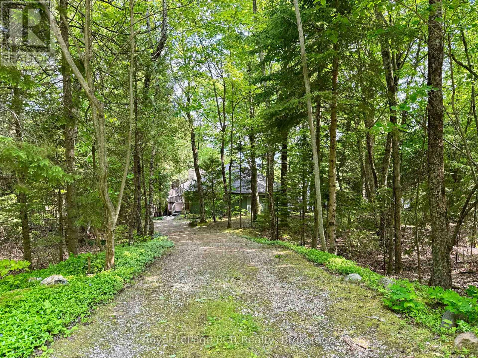 15 Georgian Drive, Northern Bruce Peninsula, Ontario  N0H 1W0 - Photo 4 - X12217606