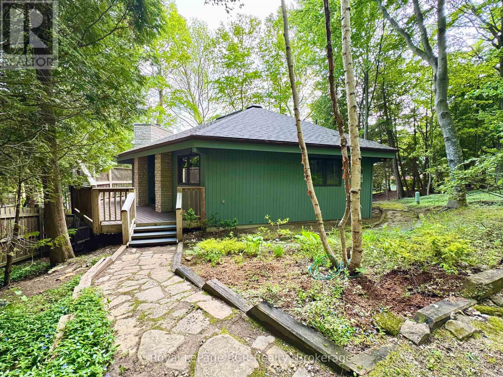15 Georgian Drive, Northern Bruce Peninsula, Ontario  N0H 1W0 - Photo 5 - X12217606